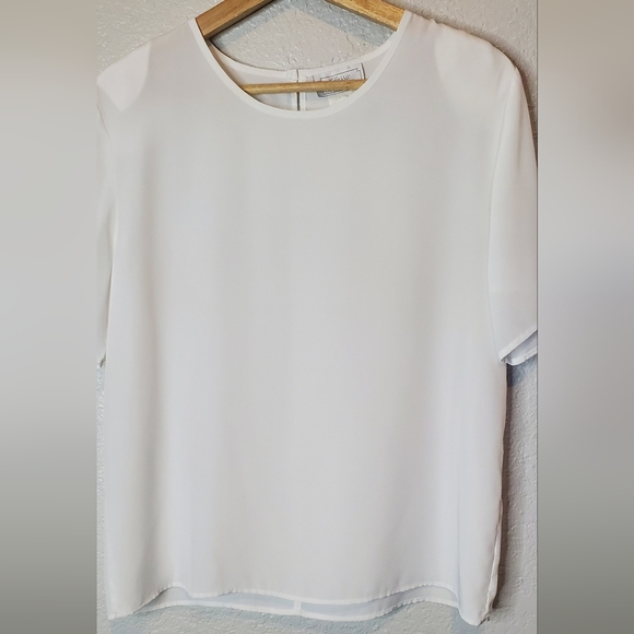 💚5/$25 Classic Collection Semi Sheer Elegant White Blouse Size 8 - Picture 2 of 5